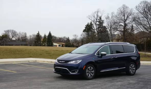 2018 Pacifica Hybrid
