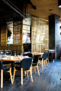 How to Reduce Noise in a Restaurant