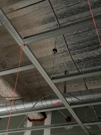 RSIC-WHI above drywall grid