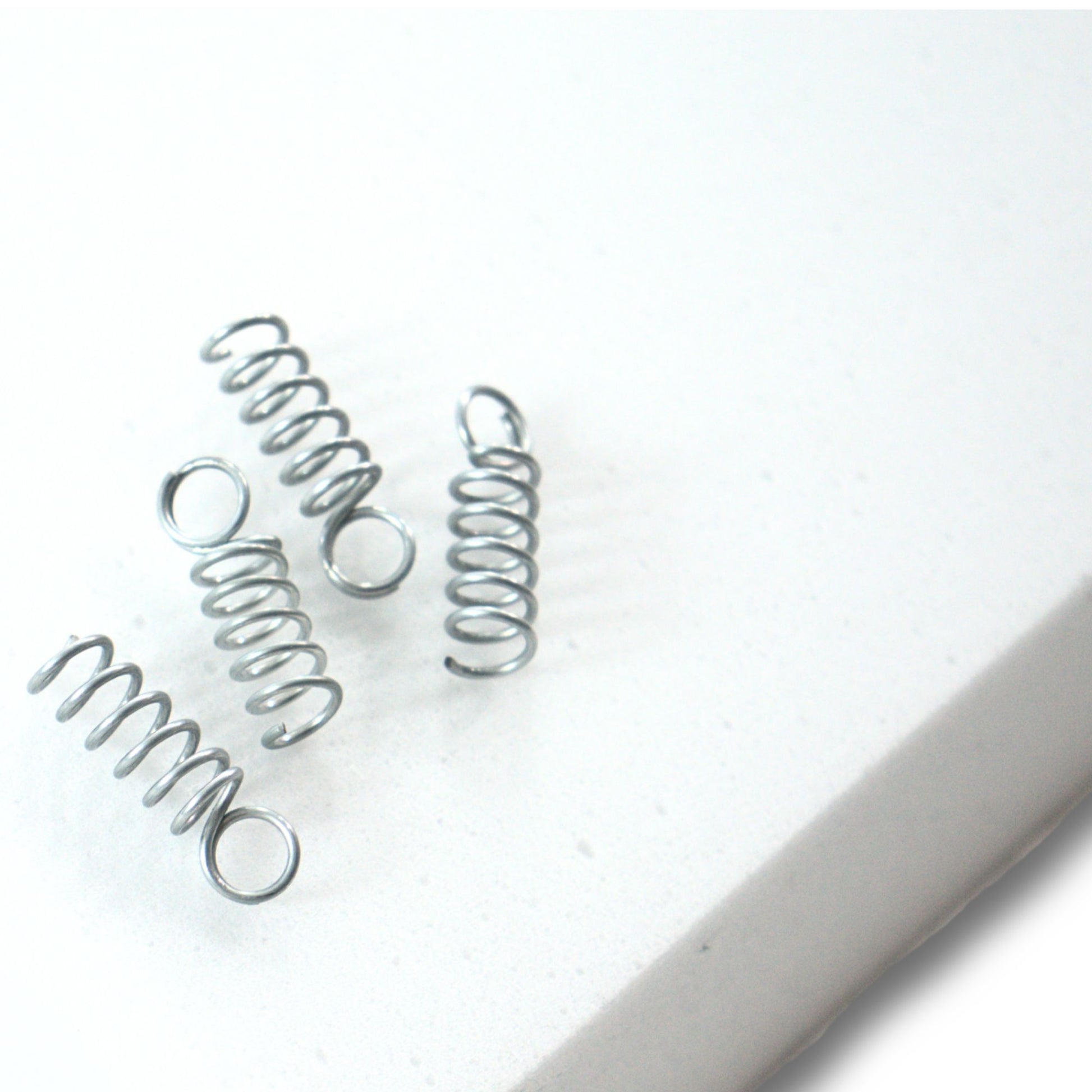 Mela Mute Acoustic Foam Wave Cloud Corkscrews